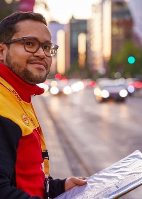 DHL